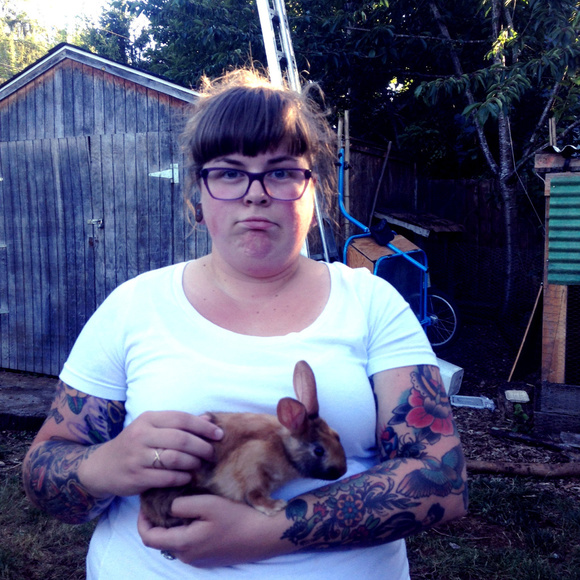 Meet your Posher, Amy - Picture 1 of 1